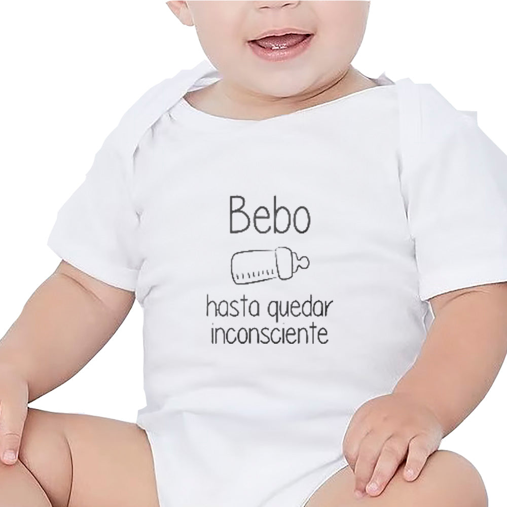 white baby bodysuits with cute and funny text in spanish